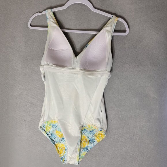 Lands End Lemon One Piece Swimsuit Tummy Control Twist Front Sz 6D - Picture 9 of 13